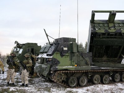 Фінляндія таємно постачає зброю Україні: чому секретно