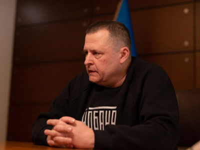 Гештальт-терапевти, коучі та рієлтори вже дістали з додаванням у друзі: мер Дніпра про людей в соцмережах