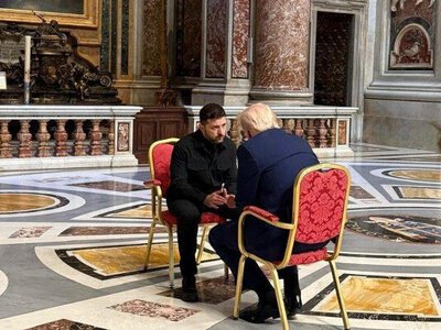 Експерт прочитав по губах, про що говорили Зеленський і Трамп у Ватикані, – The Sun