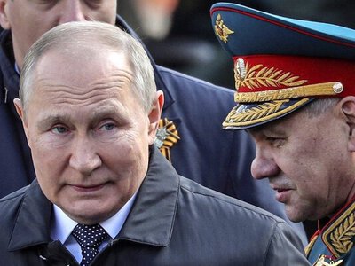 Щоб не ховатись у Мавзолеї: навіщо Путіну “перемир’я” на 9 травня