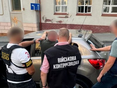 Будуть судити працівника ТЦК, котрий обіцяв відпустити чоловіка за велику суму