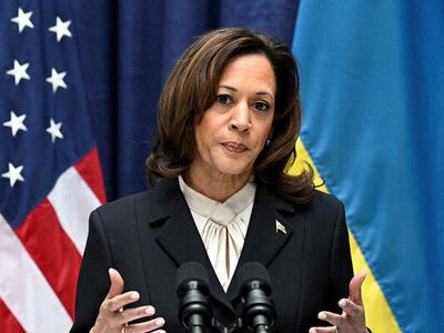 Гарріс звинуватила Трампа в економічній турбулентності