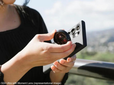 Samsung готує прорив: смартфон зі змінними об’єктивами та гнучким дисплеєм