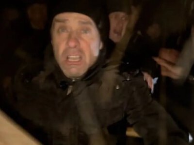 Напад у церкві: хто і чому побив журналістку просто під час зйомок?