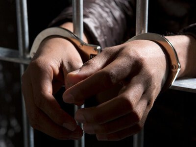 Позбавляв волі та мордував земляків: слідчі повідомили про підозру псевдополіцейському