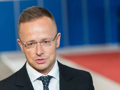 «Зеленський має змиритись»: Сійярто заявив про право Угорщини блокувати вступ України в ЄС
