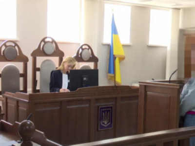 На поліцейського та його дружину напав молодик: подробиці