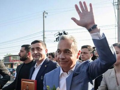 У Румунії ультраправий кандидат хоче повернути політика із зв'язками з фашистами