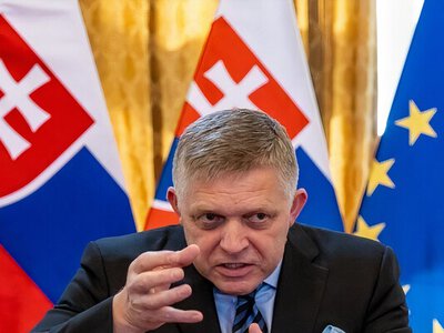 Фіцо назвав угоду України зі США про копалини угодою з дияволом і пояснив чому