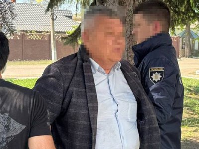На Одещині селищний голова попався на ганебному хабарі