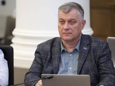Рік у політиці — п'ять мільйонів у кишені: депутатський заробіток шокує