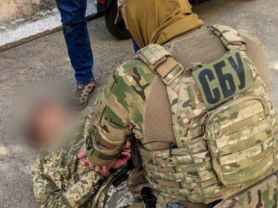 Зливав координати, а сам тікав із зони ураження - СБУ затримали крота фсб