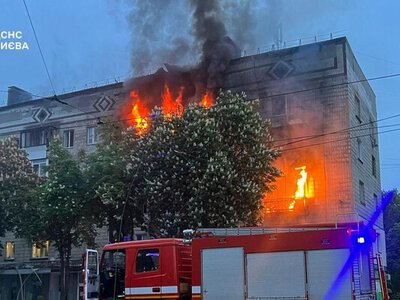 Київ під ударом: ворожі дрони спричинили жертви та руйнування у чотирьох районах