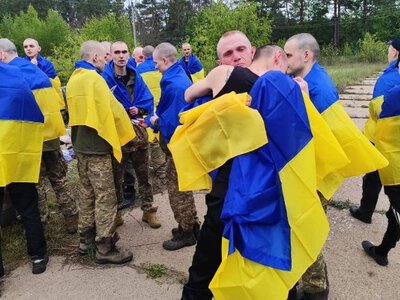 Я вдома!: як в Україні зустрічали звільнених із полону захисників