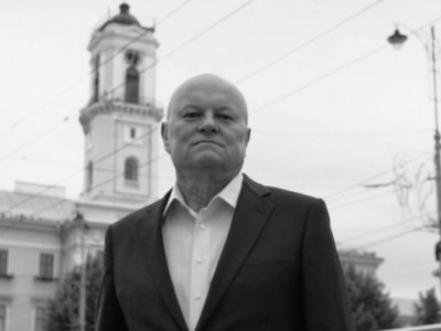 Людина-епоха: Помер багаторічний міський голова Чернівців