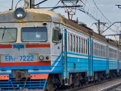 Через безпекову ситуацію тимчасово змінять маршрути деяких приміських поїздів