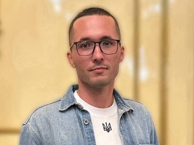 Росіяни – це терористи, яким потрібні жертви. Тож херсонці знають: якщо десь з’являється дрон, треба ховатись, - волонтер з Херсона Євген Гілін