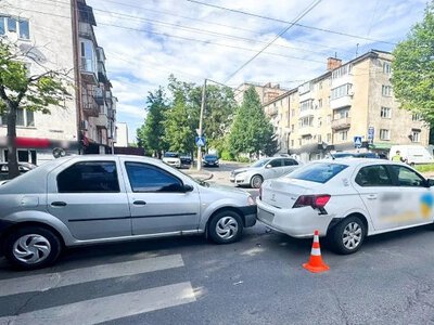 Моторошна ДТП у Рівному: у потерпілого голова у крові