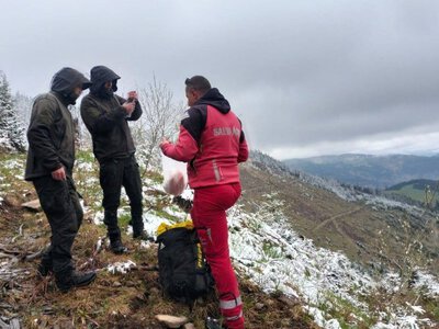 У румунських Карпатах рятувальники відшукали двох заблукалих та замерзаючих українців