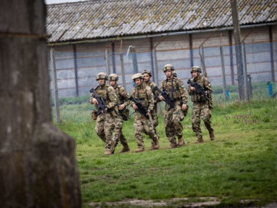 Угорщина готується до війни: опозиція злила розмову до Міноборони