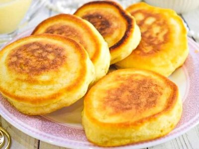 Ранковий кайф на сковорідці: гарячі, пухкі, з яйцем і секретом
