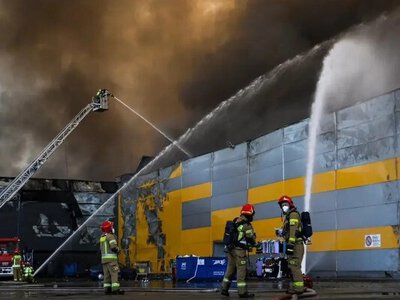 До підпалу найбільшого торгового центру Варшави причетні українці, — прокуратура