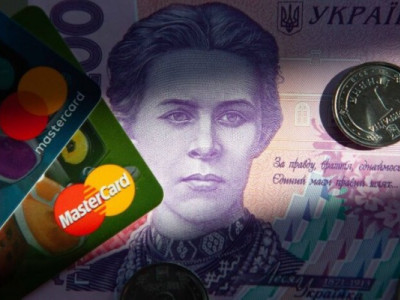 Банки зріжуть ліміти: скільки можна буде переказати за карткою з 1 червня