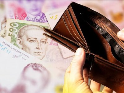 В Україні хочуть підвищити “мінімалку”: коли та наскільки