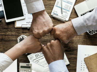 Топ-10 найбільших роботодавців України — скільки людей де працюють