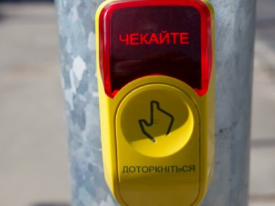 Трагедія на вулиці: авто з логотипом відомої служби збило 7-річного хлопчика