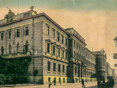 Монастир, палац чи в'язниця? Загадкова історія будівлі Вищого суду Галичини