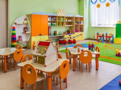Директорку дитсадка, яка розмовляла російською, звільнили