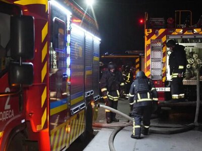 Атака дронів рф на Київ: зафаксовано падіння уламків, виникла пожежа