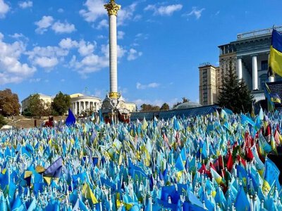 Неспокій на Алеї Героїв: одна з учасниць сутички вже в кайданках