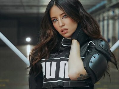Надя Дорофєєва передала свій Instagram парамедикині “Госпітальєрів”