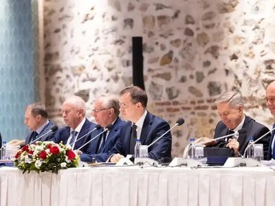 П'ять пунктів: ЗМІ розкрили російські вимоги озвучені Мединським у Стамбулі