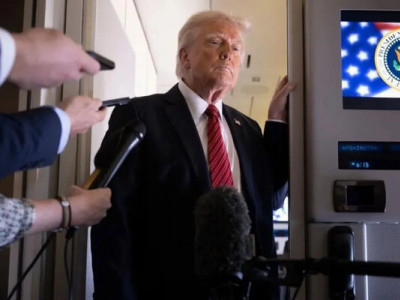 Зеленський не має козирів: Трамп сподівається, що саме після його зустрічі з путіним мирну угоду буде укладено