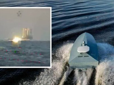 Дрони СБУ з повітря і моря вдарили по ворожій РЛС на вишках у Чорному морі: відео