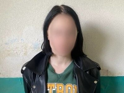 У Харкові 16-річну школярку затримали за підозрою в підпалі двох авто військових