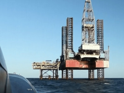 СБУ знищила РЛС та склади росіян на вишках у Чорному морі