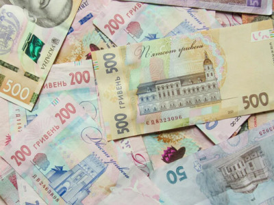 4500 гривень на картку: кому нарахують базову допомогу з 1 липня 2025 року 