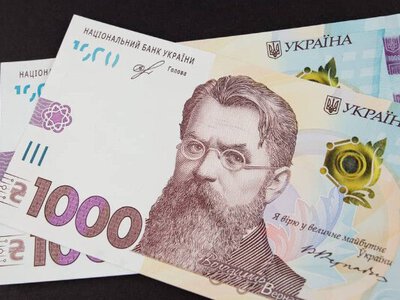 Не омине жодного, хто взяв 1000 від Зеленського: озвучено нове попередження