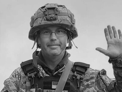Після поранення на фронті помер військовий та медійник Петро Черних