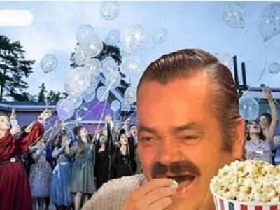 Одеський гумор: наївні випускники та магія випадкового укладання