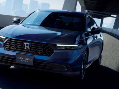 Honda Accord тепер може їздити без рук на кермі