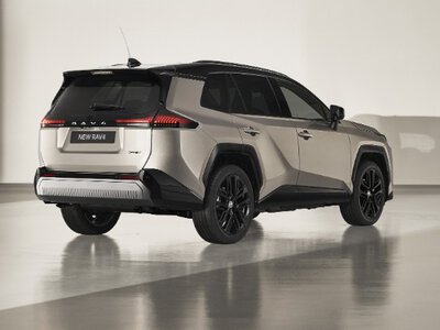 Нова Toyota RAV4 стане ще дешевшою