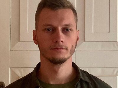 Учитель Циганков підірвав мережу танцем на День останнього дзвінка. Відео залетіло на 1 млн переглядів