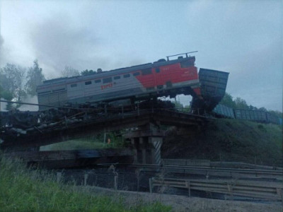 Відразу дві великі залізничні катастрофи сталися на Брянщині та Курщині: багато загиблих та поранених