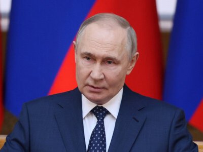 Путін поскаржився папі римському на Україну і заговорив про мир