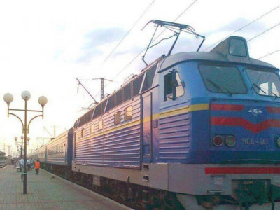 Укрзалізниця продовжила рух двох приміських поїздів на Волині до кінця червня